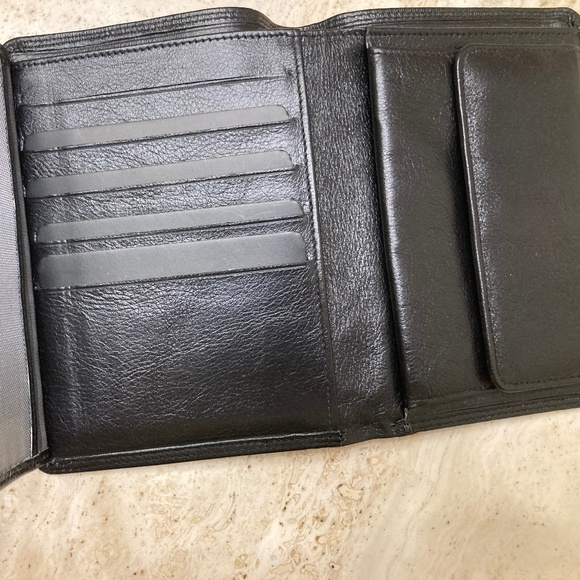 Roccobarocco Trifold Black Vegan Italian Leather Wallet - Picture 4 of 7